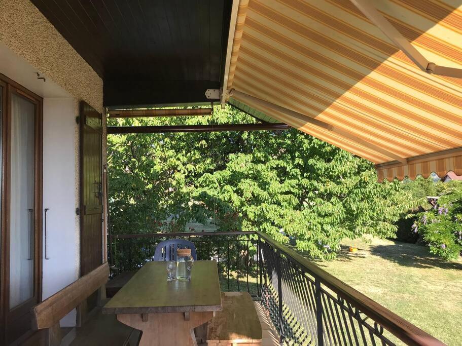 Comme Chez Mamie, Maison Entiere 1-6 Personnes Alby-sur-Cheran Dış mekan fotoğraf