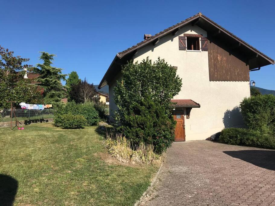 Comme Chez Mamie, Maison Entiere 1-6 Personnes Alby-sur-Cheran Dış mekan fotoğraf